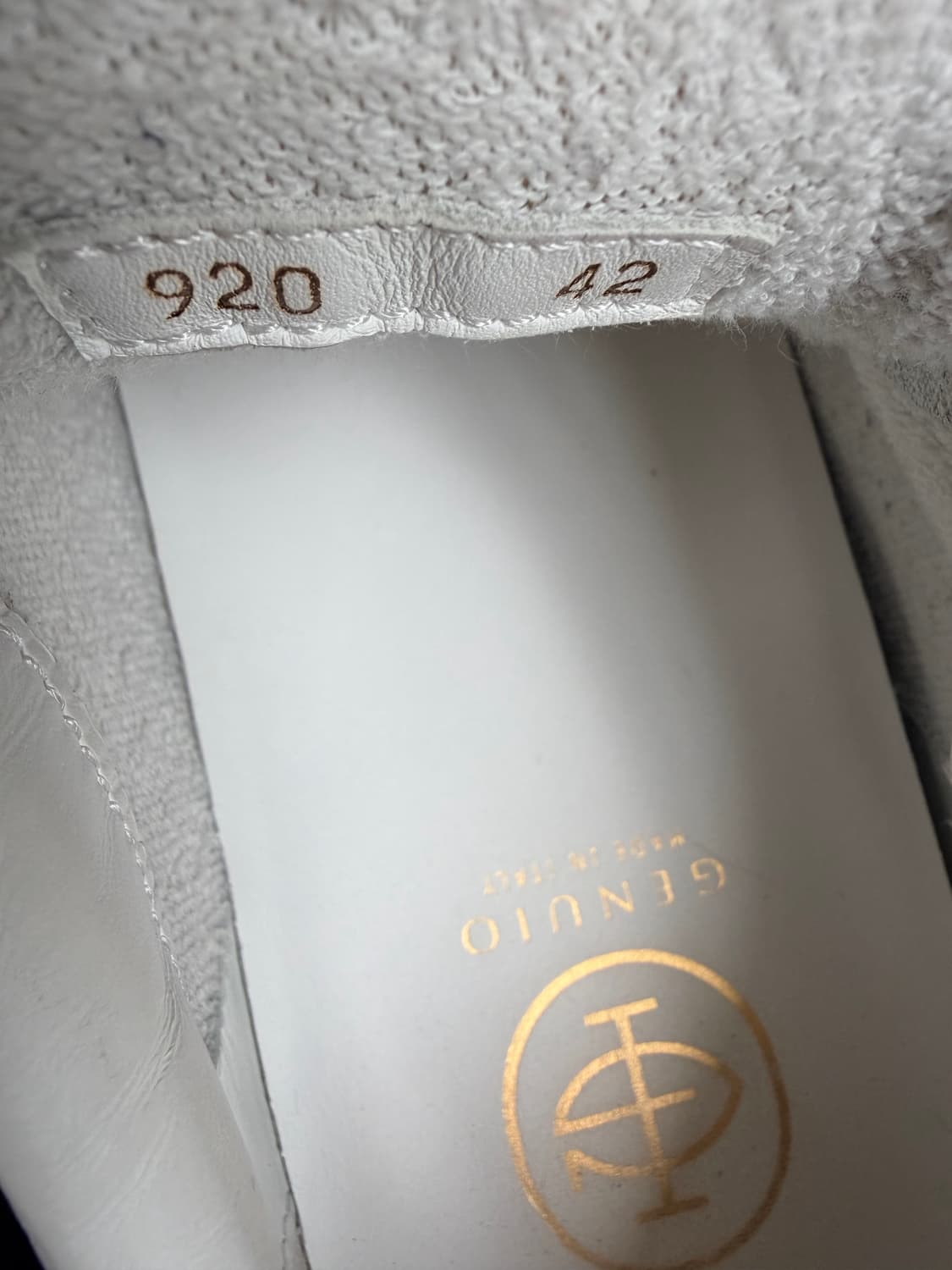 제누이오(GENUIO) 루체 화이트 레더 스니커즈 상품이미지6