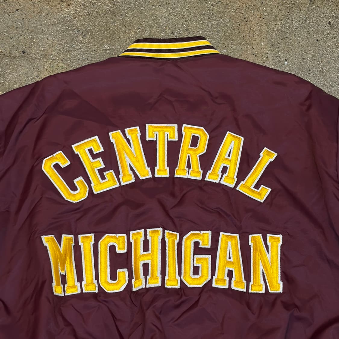 레어 90s Made in USA 스윙스터 미시건 사틴 자켓 패딩자켓 상품이미지2