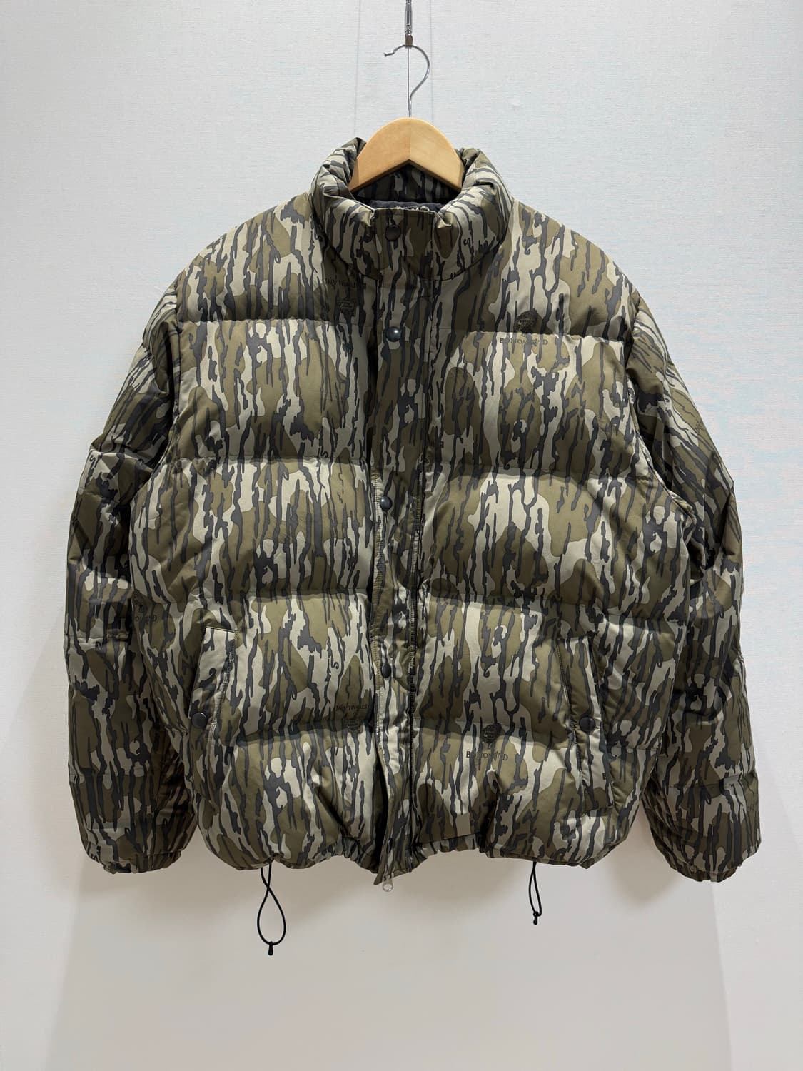 스투시 패딩 상품이미지1