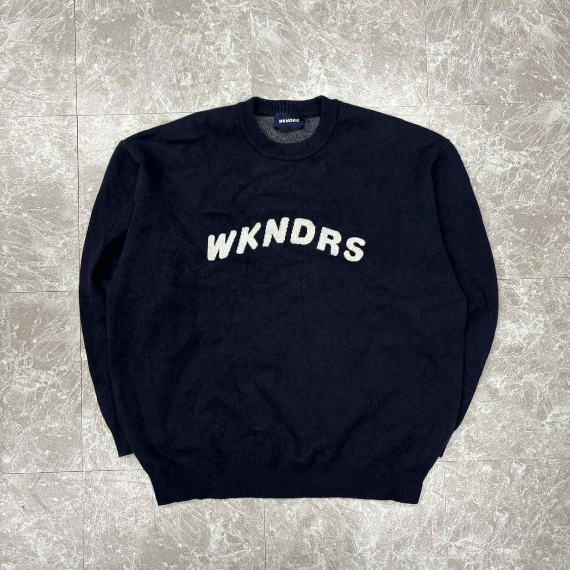 위캔더스 아치로고 네이비 크루넥 니트(L) 상품이미지2
