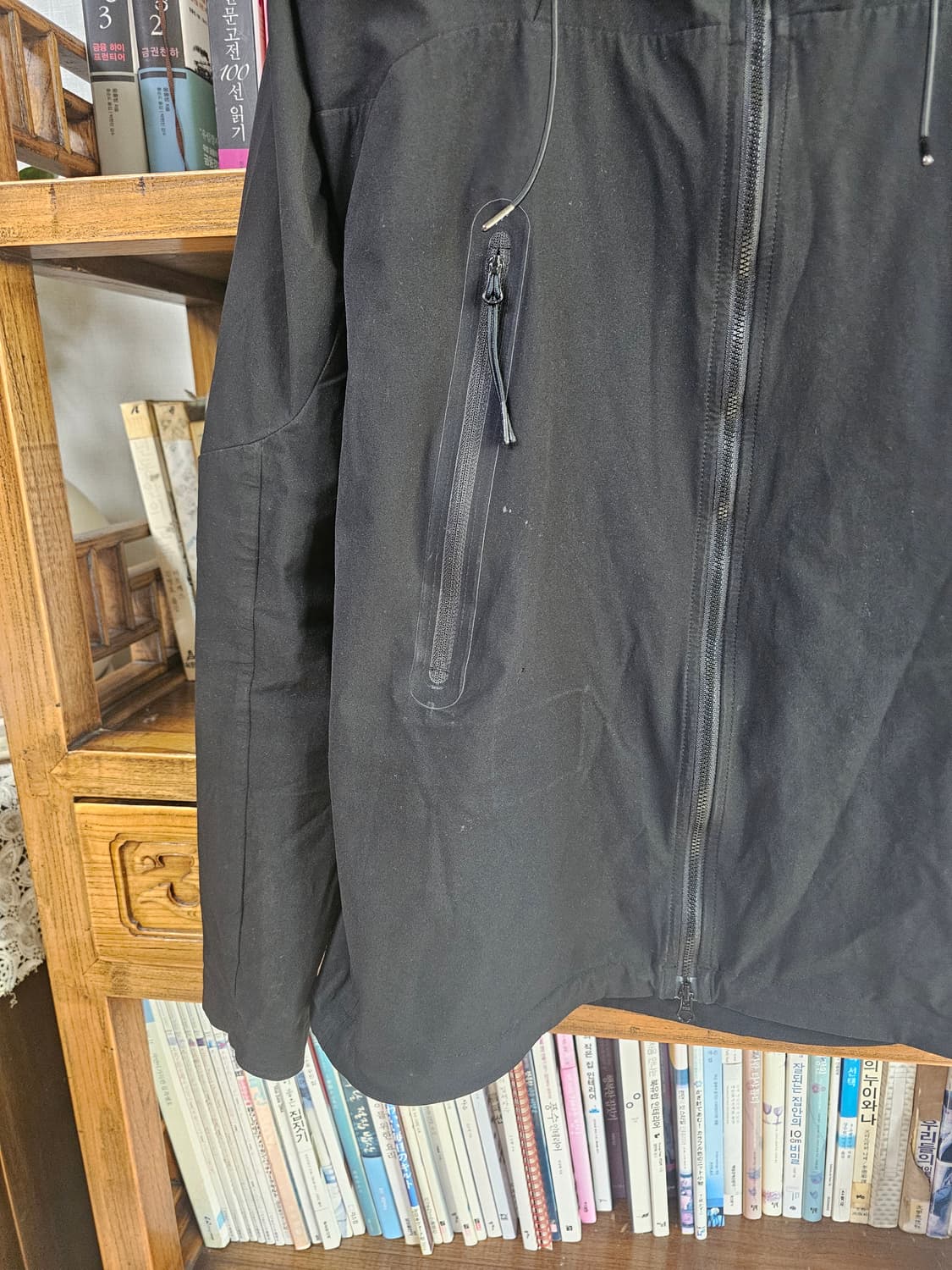 씨피 가장 기본 모델 CP컴퍼니 블랙 후드 나일론 자켓 팔아요 상품이미지3