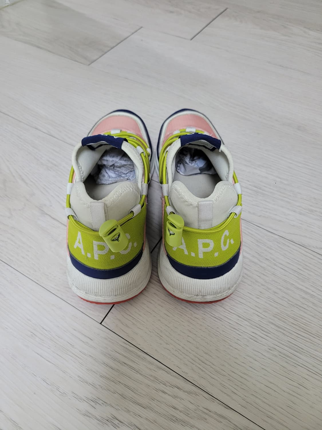 A.P.C. 아페쎄 리틀조 립스톱 스니커즈 37 (235) 상품이미지7