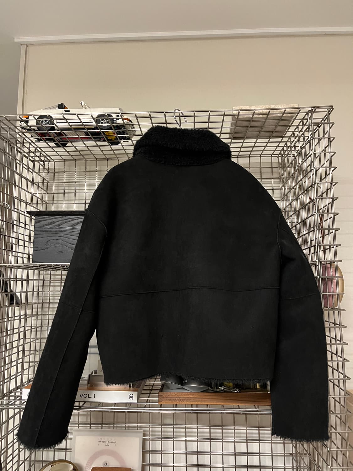 LEVAR 블랙 무스탕 자켓 FREE 상품이미지3