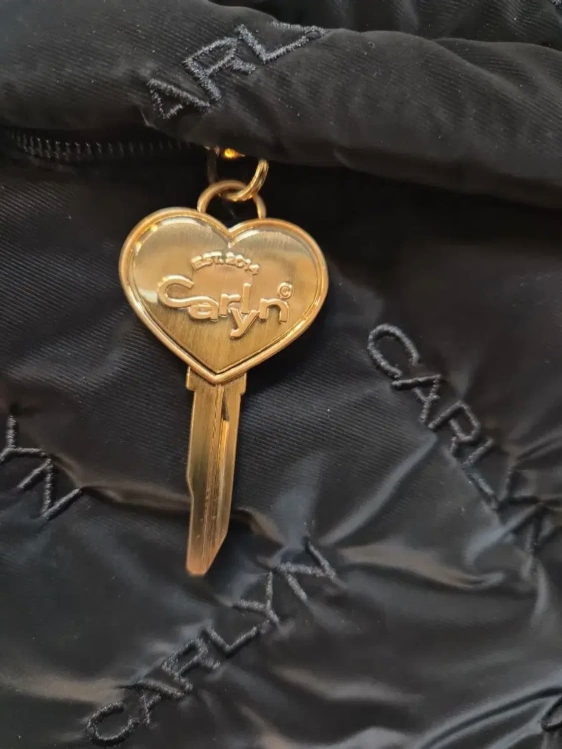 칼린 퀼팅 백팩 +
하트 키링  상품이미지4