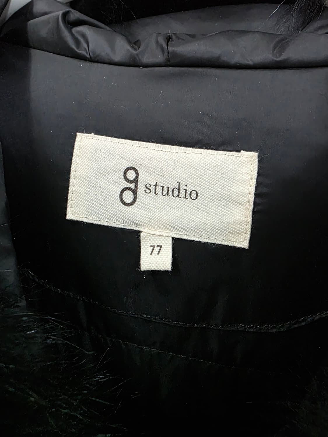 지스튜디오 여성 사가폭스 구스 패딩 상품이미지3