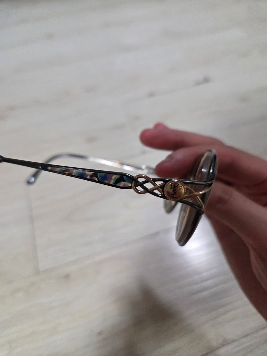 생로랑 안경테 상품이미지3