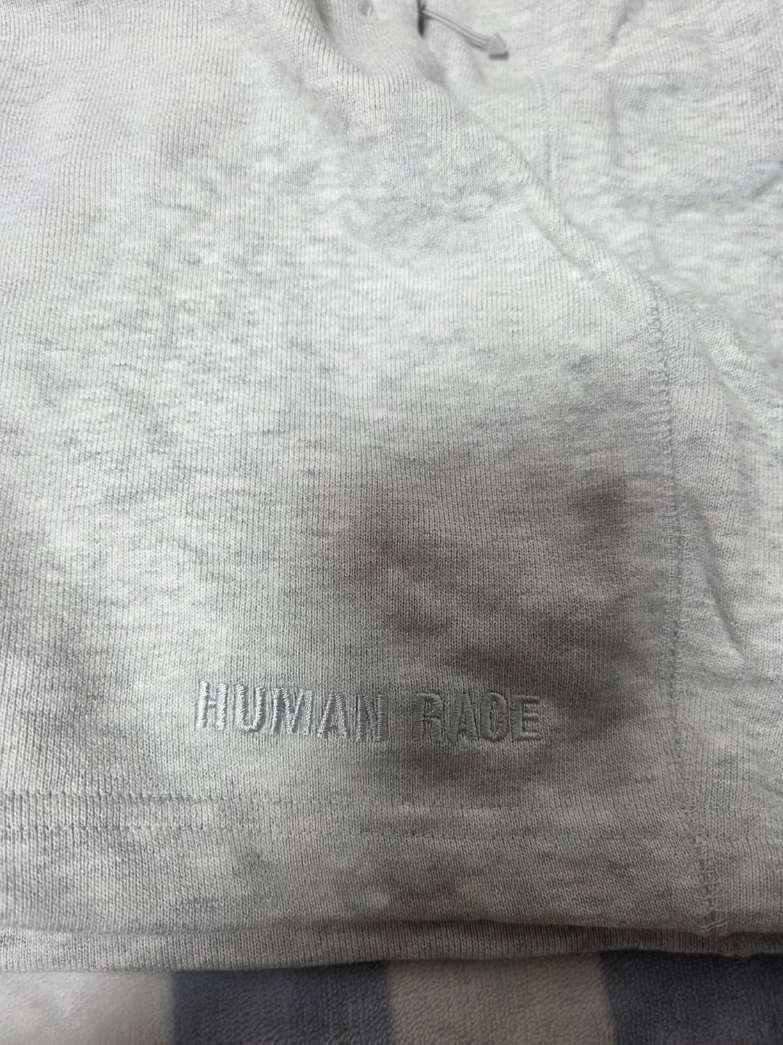 아디다스 퍼렐윌리암스휴먼레이스 베이직쇼츠 XXL 그레이반바지 Adidas 상품이미지4