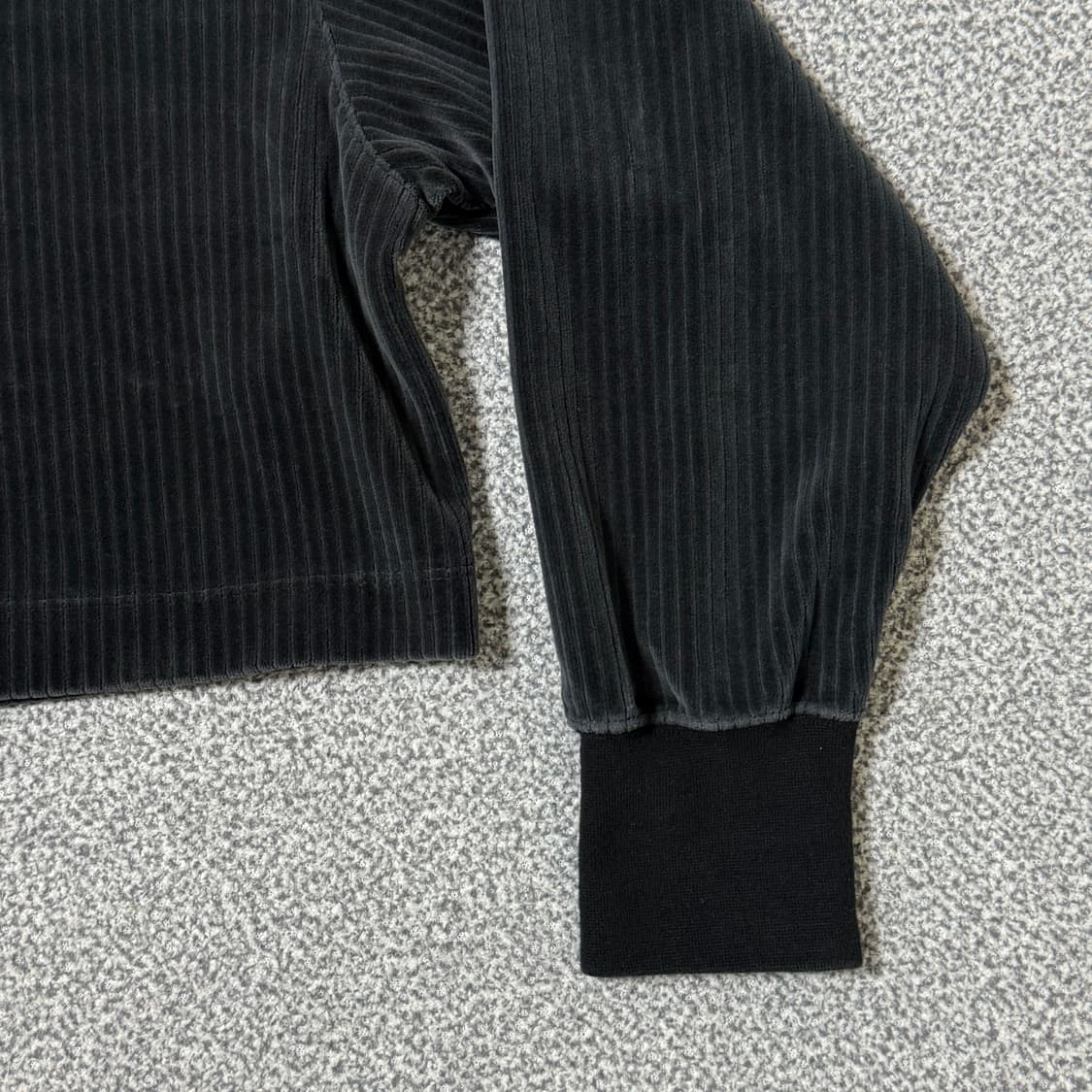 [정가 8만원] 나이키 크롭 벨벳 후드티 상품이미지5