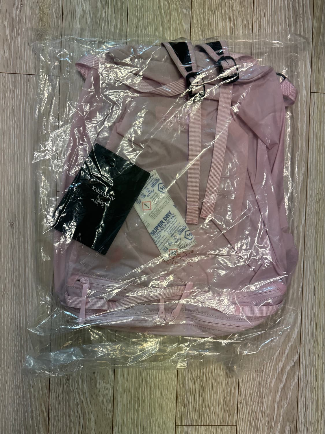 아크테릭스 헬리아드 15 백팩 핑크 글로우 상품이미지3