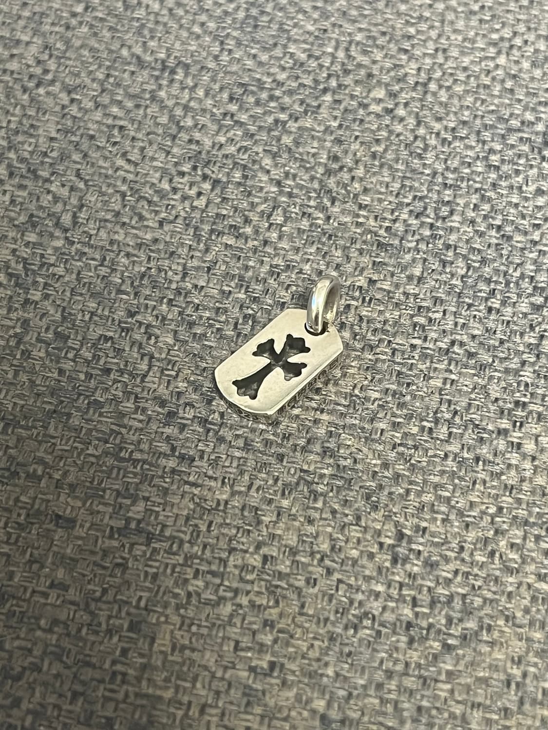 크롬하츠 타이니 도그택 판매 상품이미지1