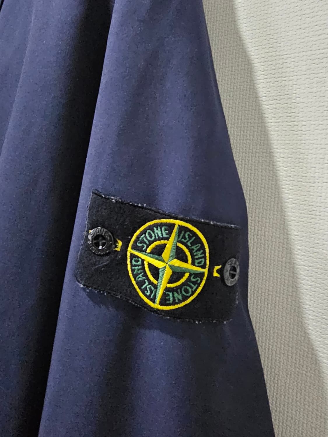 정품 22SS 스톤아일랜드 소프트 쉘 후드 자켓 90/S 상품이미지3