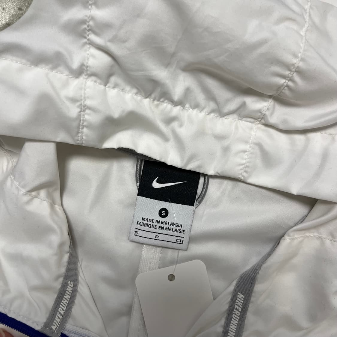 Nike blue running windbreaker 상품이미지7