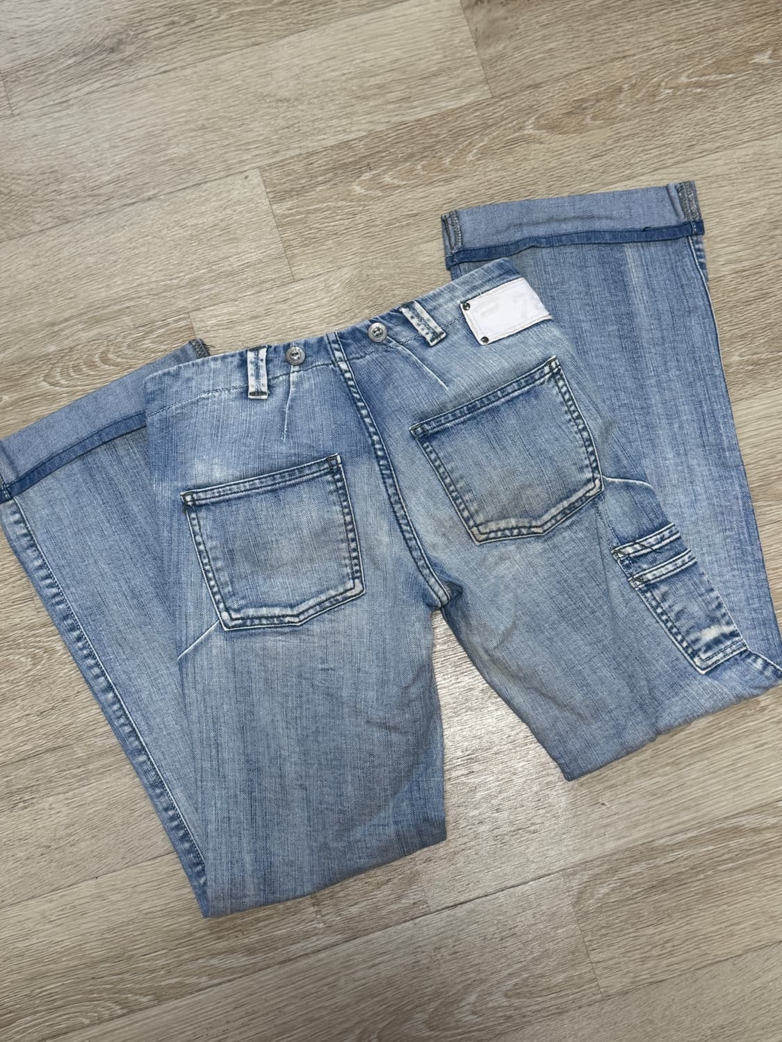 👖 DIESEL 라이트 워시 와이드 데님팬츠 상품이미지3