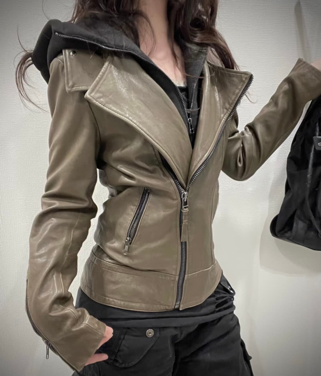 Mackage 맥케이지 램스킨 후디드 사선 라이더 재킷 상품이미지1