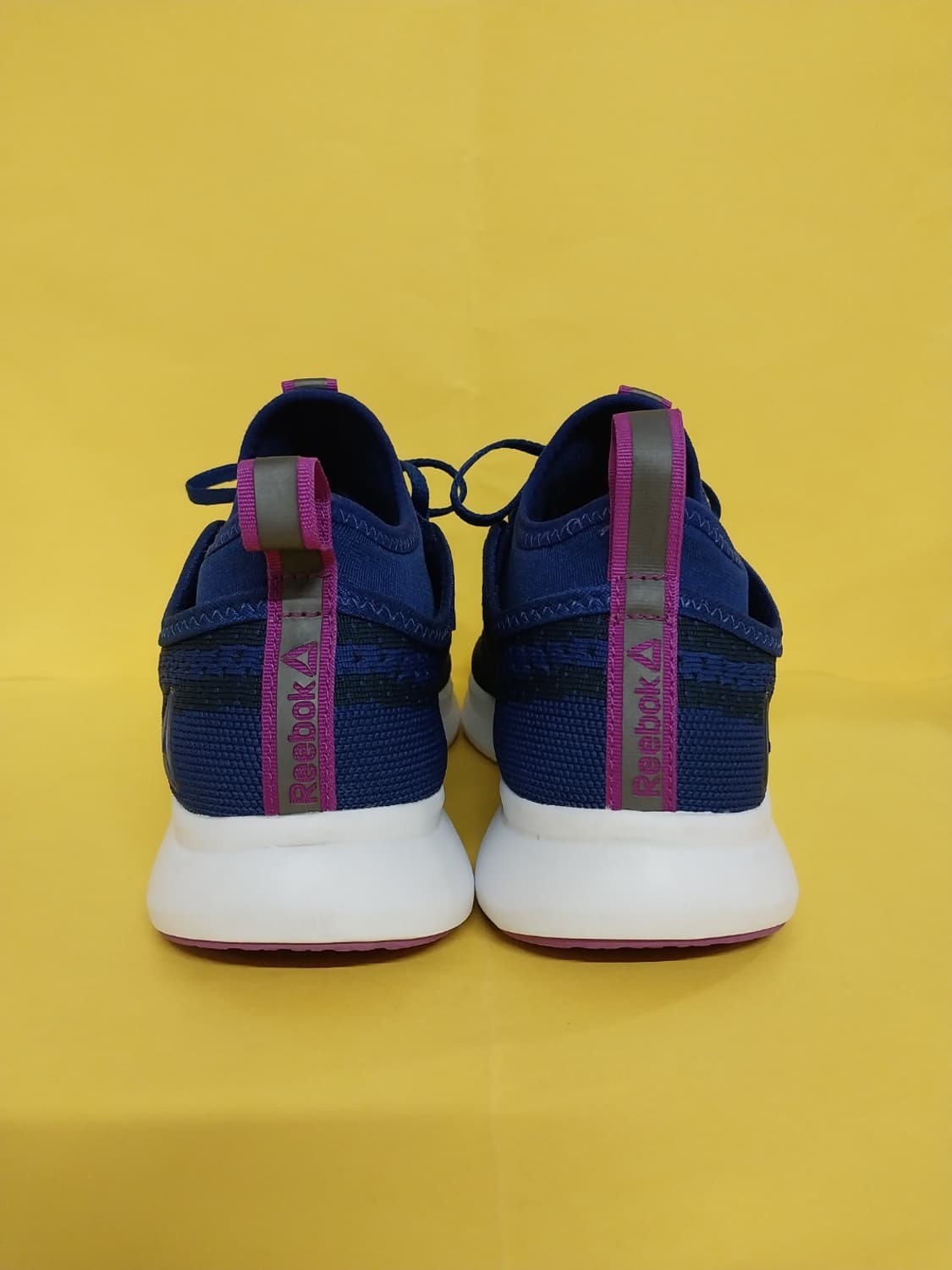 남녀공용 리복 플러스 러너 운동화 (250) 상품이미지4