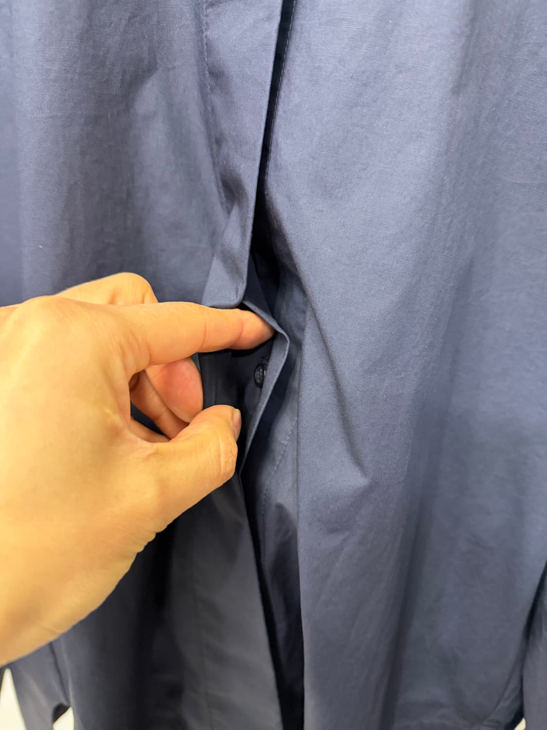 정품) COS 코스 네이비 셔츠형 블라우스 38 상품이미지4