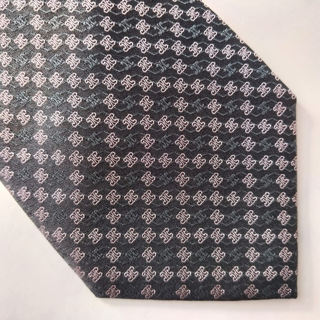 셀린느 실크 블랙 트리오페 자카드 넥타이 8.8cm A+등급 K1642
 상품이미지8