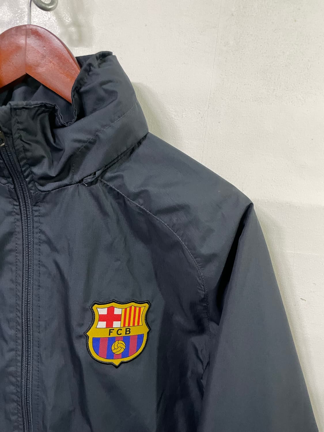 나이키 바르셀로나 11-13 바람막이 윈드브레이커 95-100사이즈 메시 상품이미지3