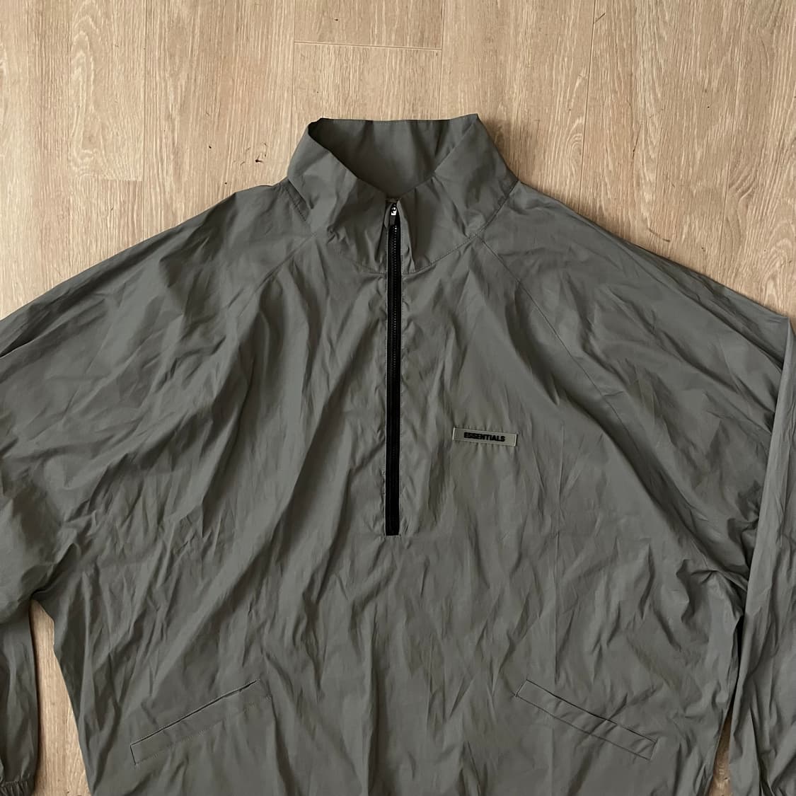 FEAR OF GOD ESSENTIALS 아노락 자켓 상품이미지2