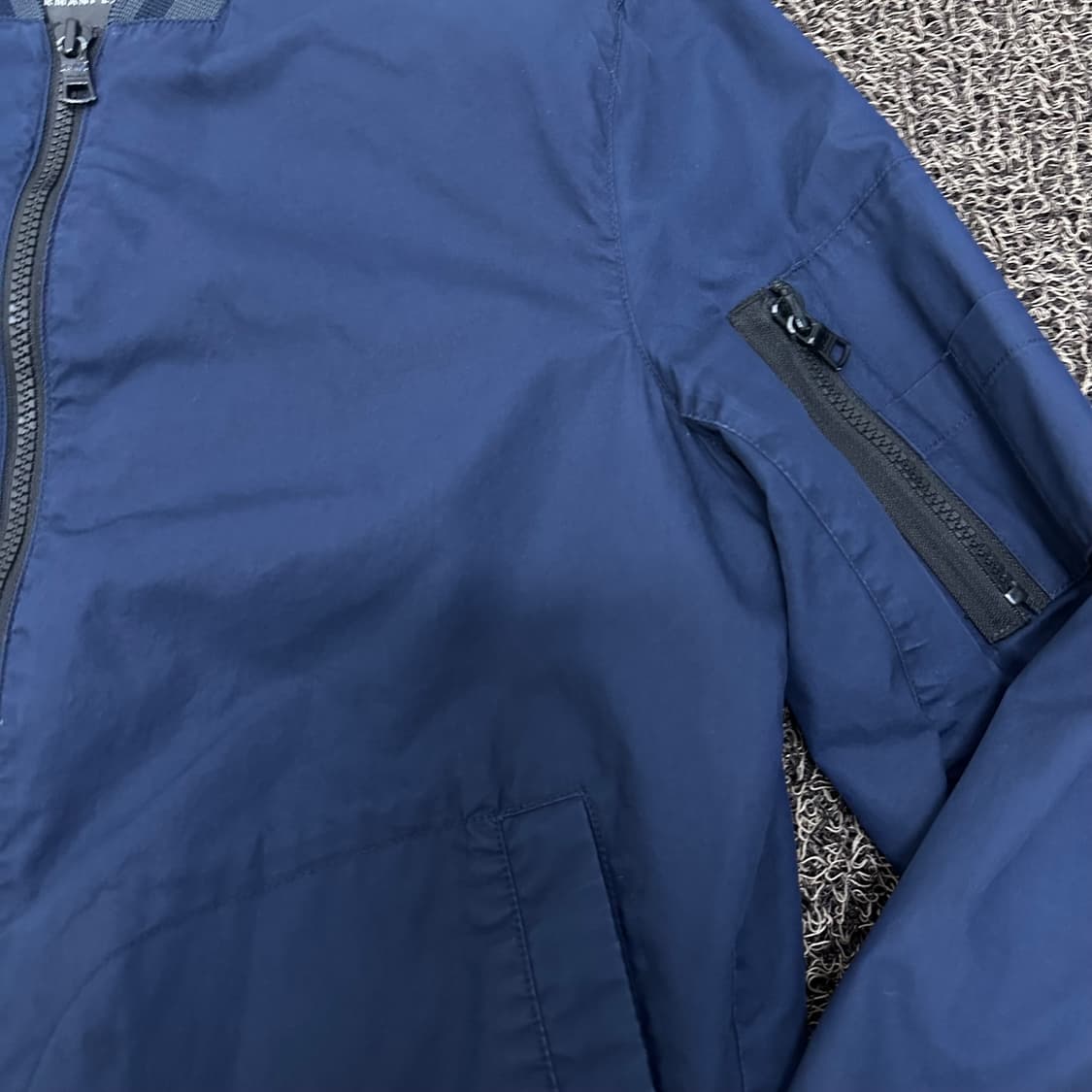 아르마니 익스체인지 봄버 자켓 네이비 95사이즈 상품이미지3