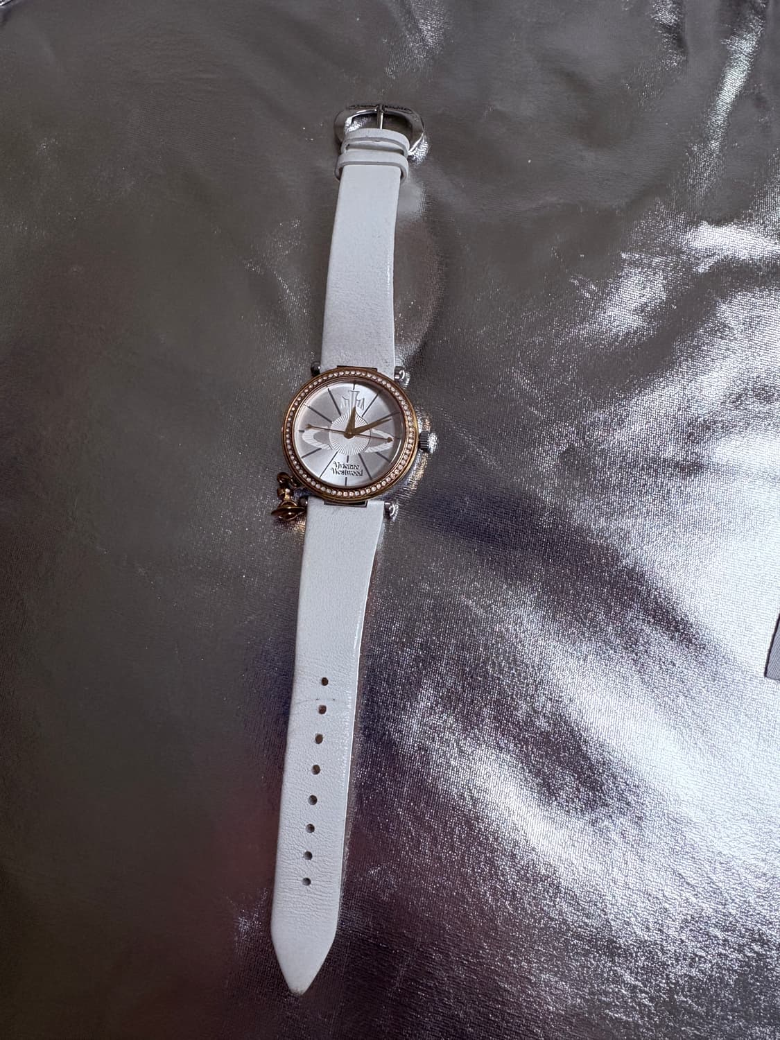 비비안웨스트우드 가죽시계 상품이미지1