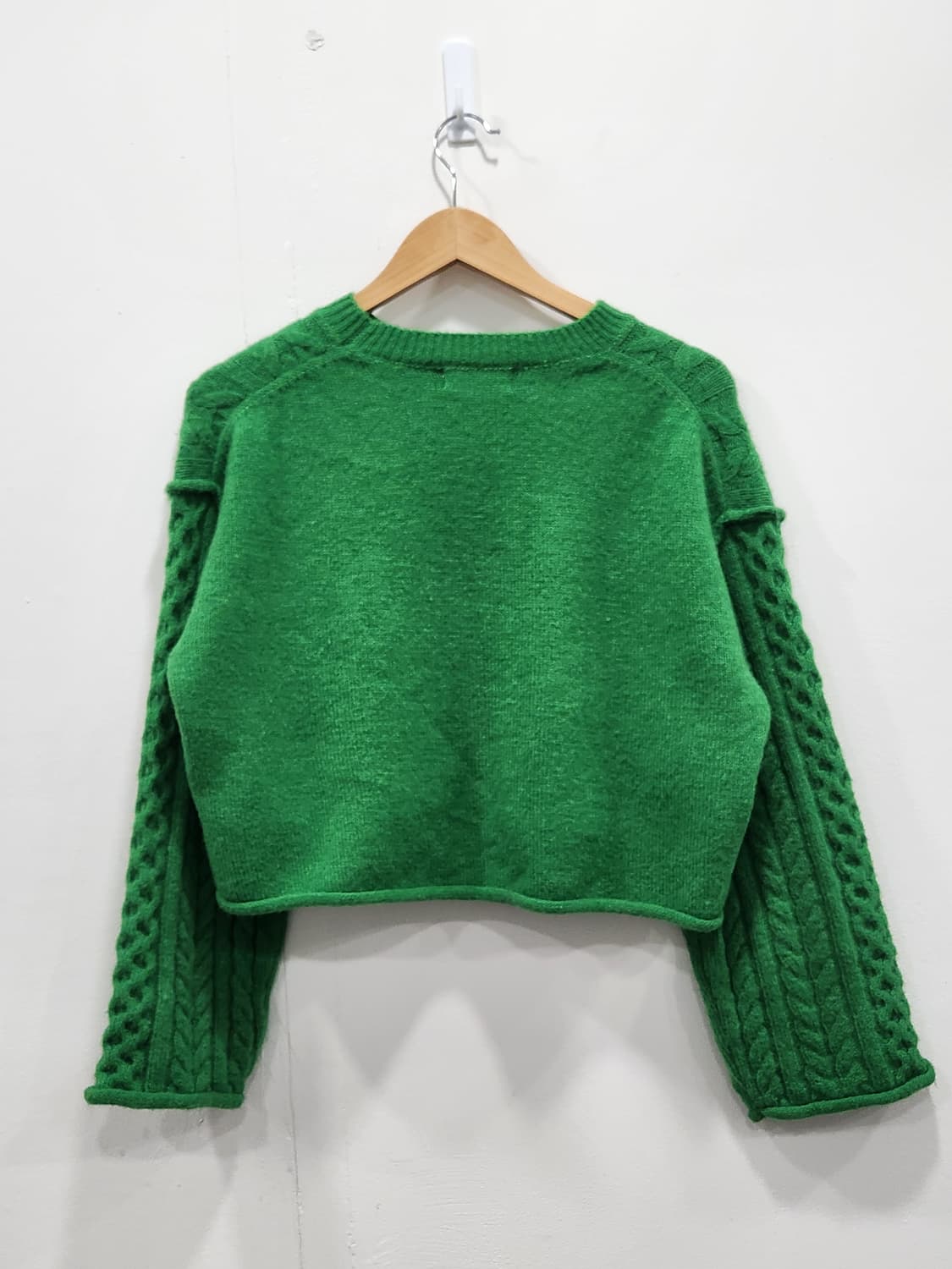 [F] 피그먼트 꽈배기 크롭 니트 여성 프리사이즈 상품이미지2