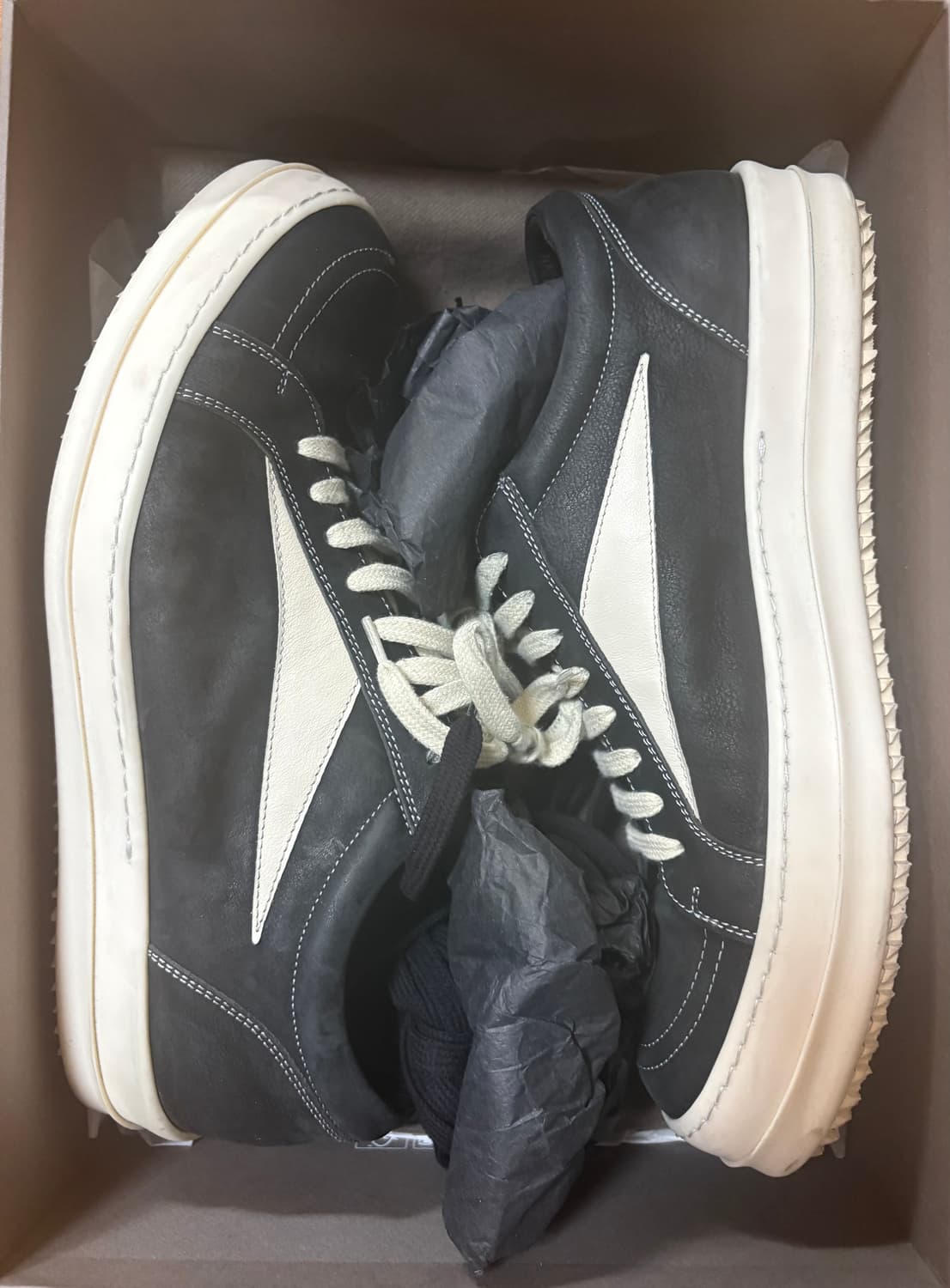 릭오웬스 룩소르 빈티지 릭반스 로우 누벅 블랙 44 밑창보강 상품이미지2