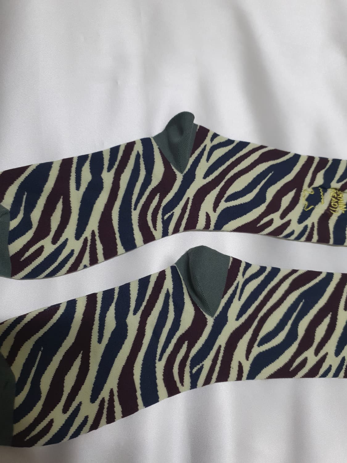 그린 와인 네이비 지브라 얼룩말 브레인 데드 로고헤드 드레스 삭스 양말 상품이미지6