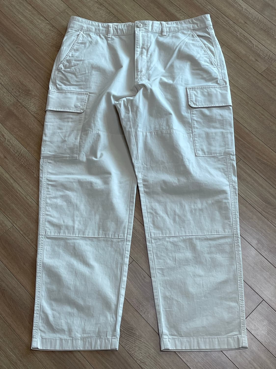 유니클로 카고 팬츠 오프 화이트 상품이미지1