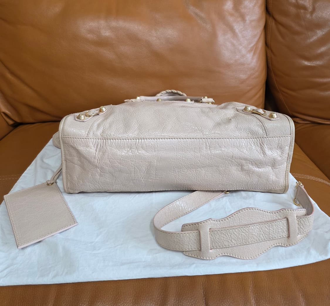 정품 발렌시아가 모터백 르시티 시티백 미듐 상품이미지5