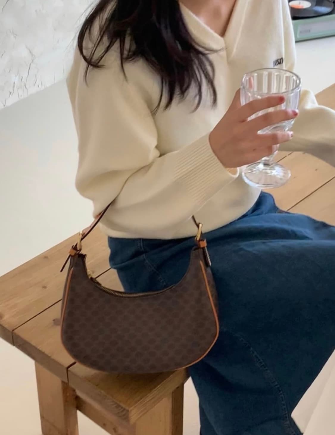 셀린느 마카담 아바 호보백 상품이미지2