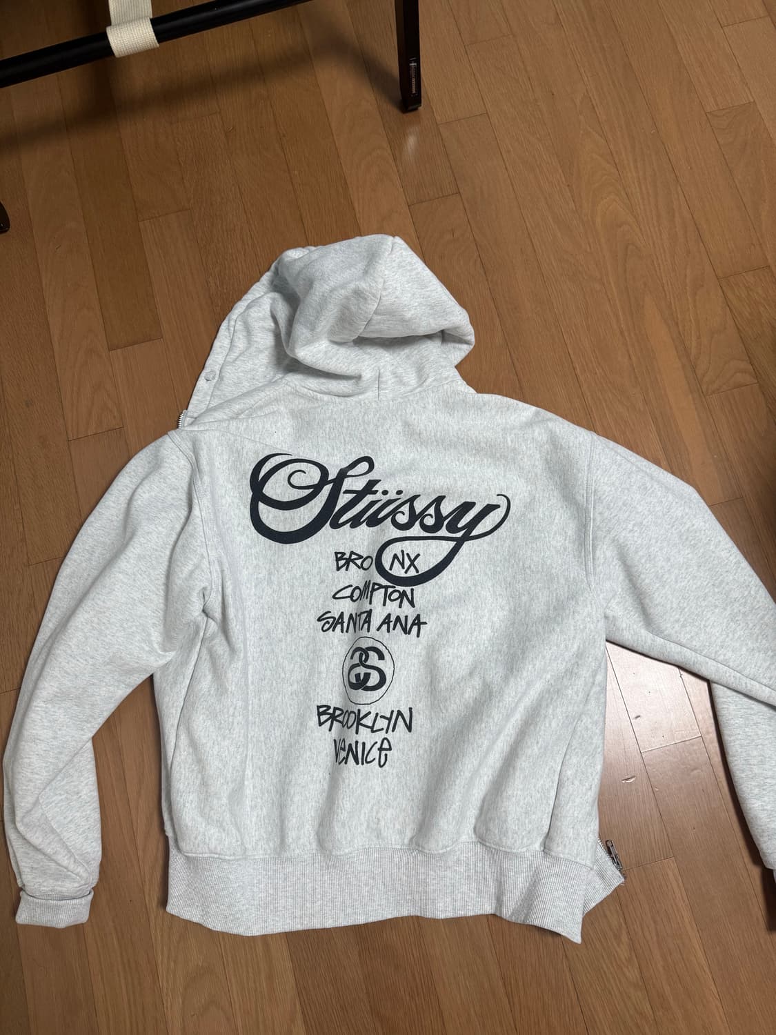 스투시 그레이 후드집업 상품이미지1