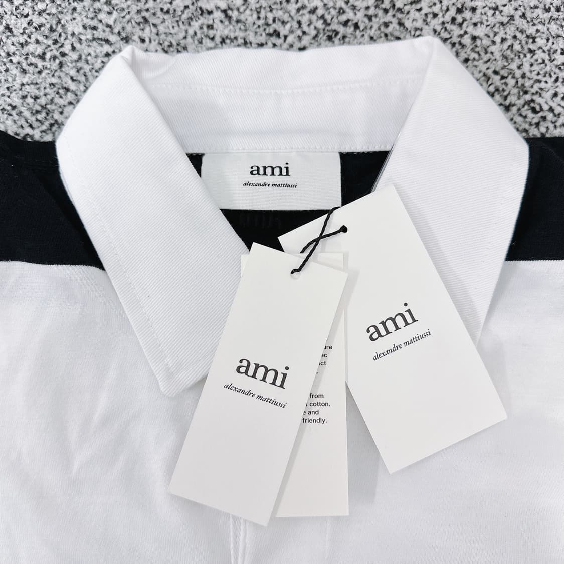 아미 남녀공용 블랙 화이트 하트 로고 폴로셔츠 70% 상품이미지3