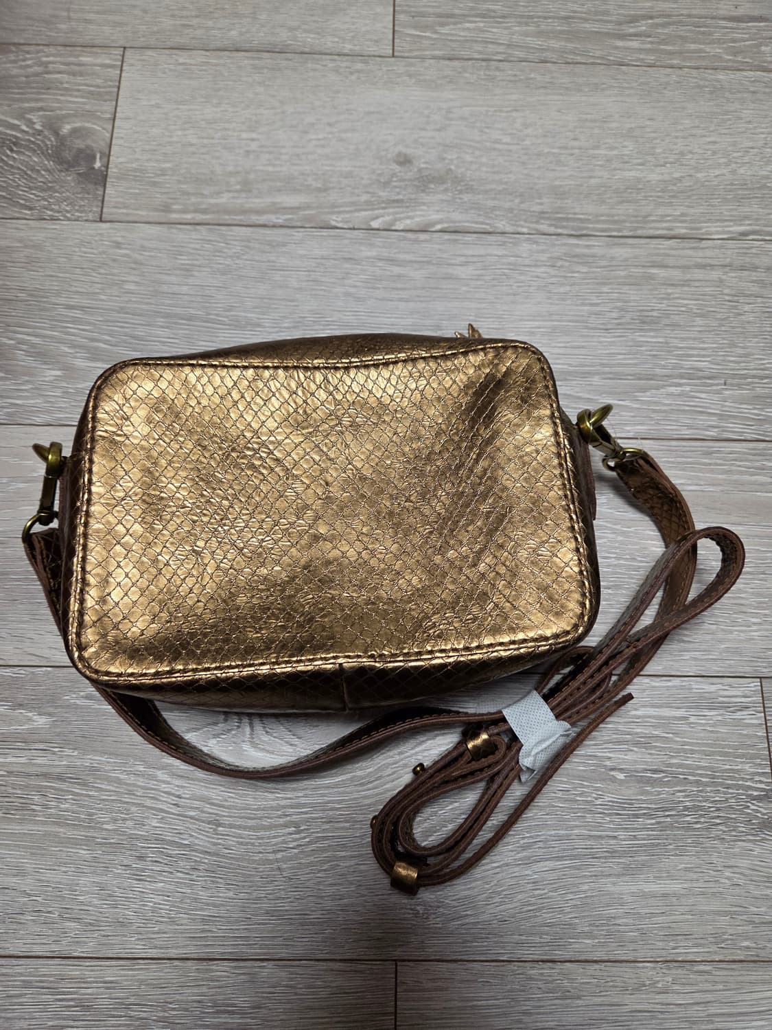 메이드웰 골드 소가죽 카메라백 상품이미지4