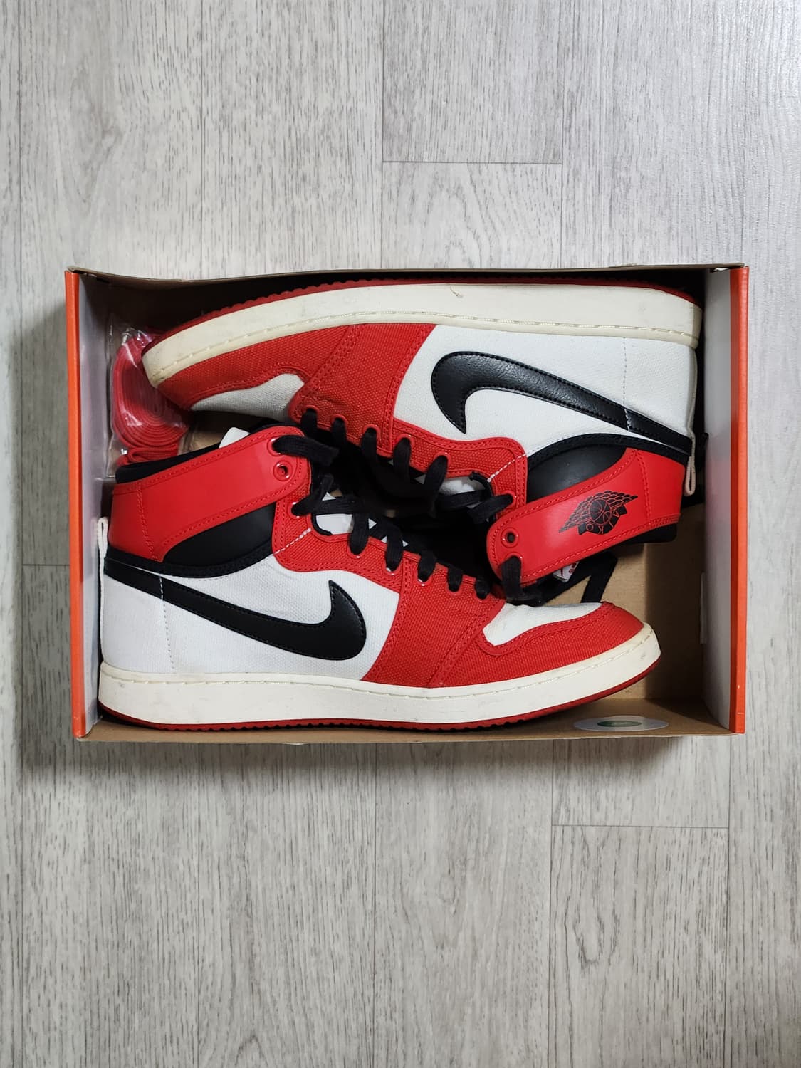 조던 1 KO 시카고 2021 (285cm 상품이미지1