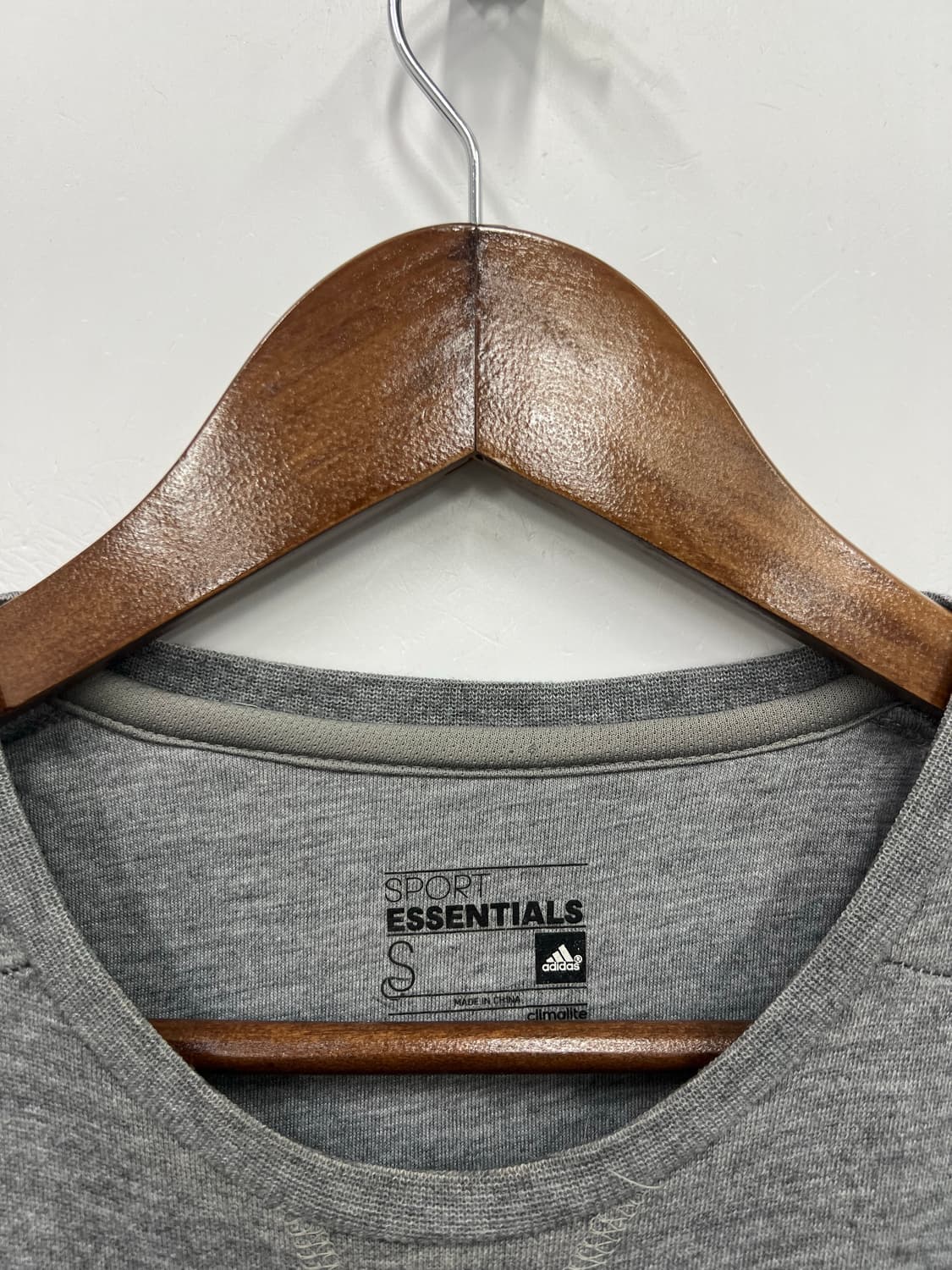 아디다스 그레이 맨투맨 상품이미지2