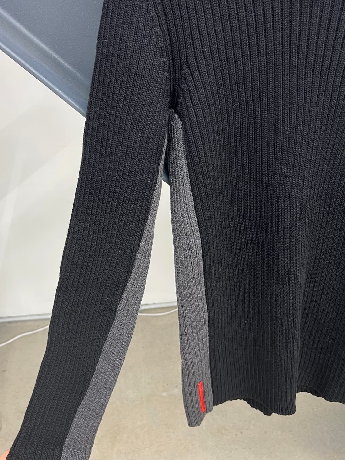 프라다 스포츠 00s 패널 골지 니트 상품이미지5