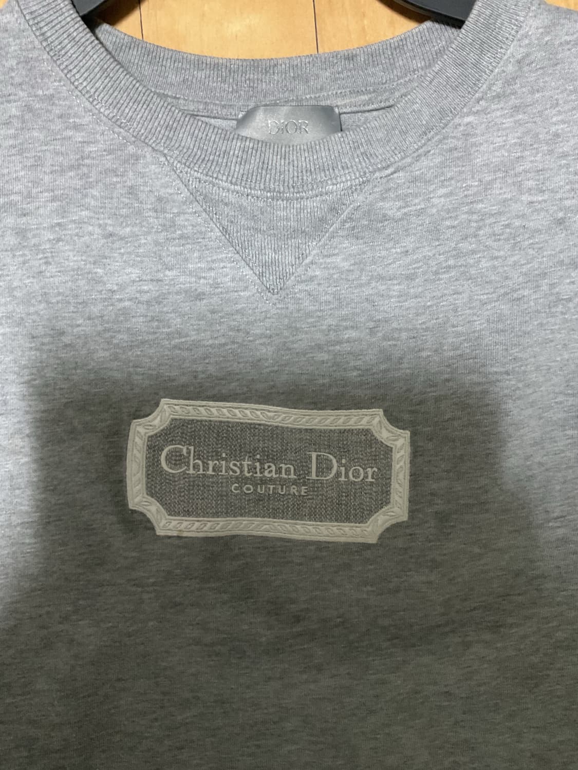 디올 꾸뛰르 자수로고 반팔티 상품이미지4