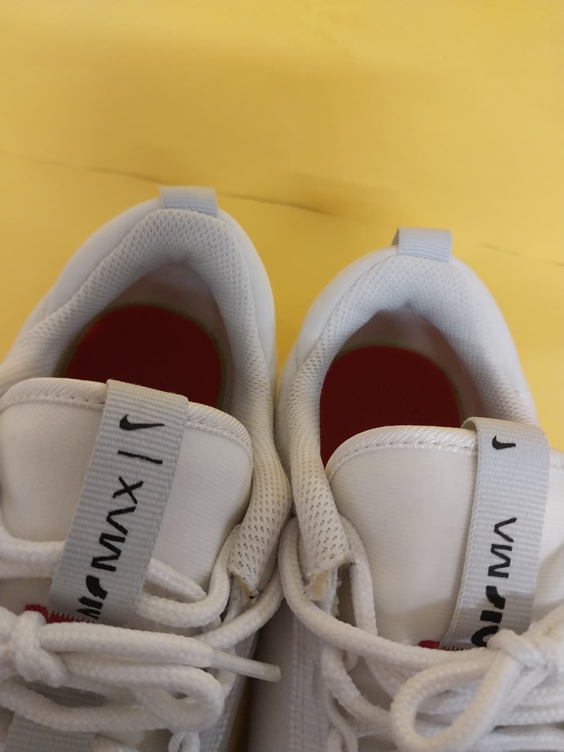 남성 나이키 에어맥스 인터락 화이트 운동화 (255) 상품이미지5