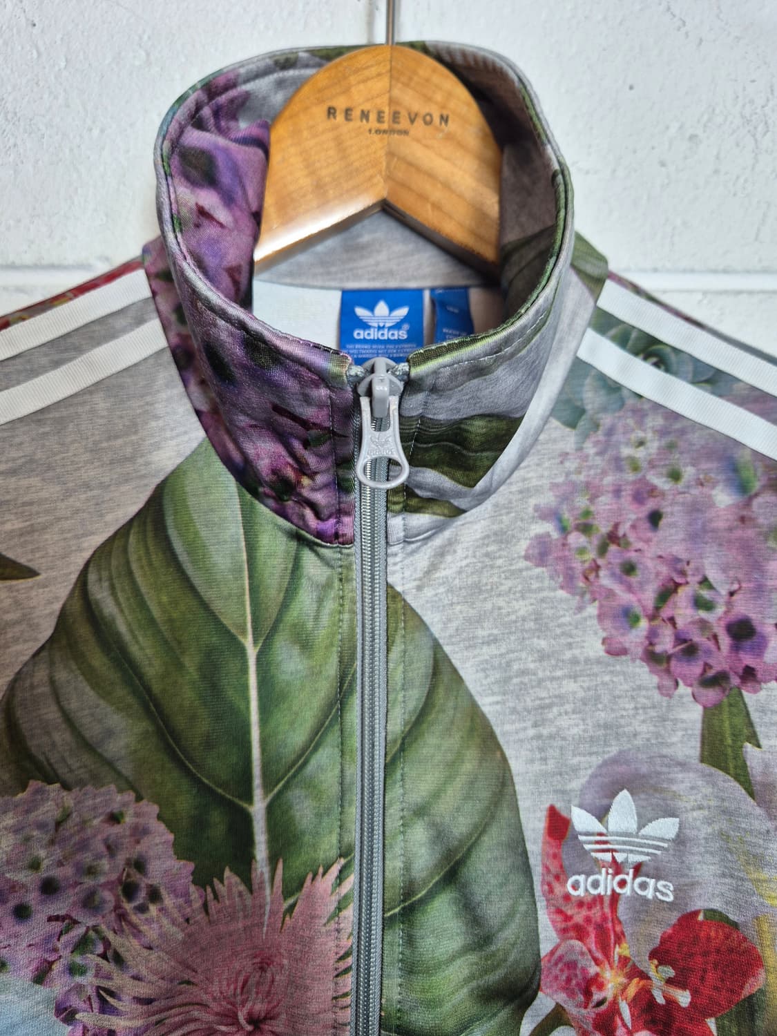 100)아디다스 우먼 파이어버드 플라워 패턴 트랙탑 상품이미지3