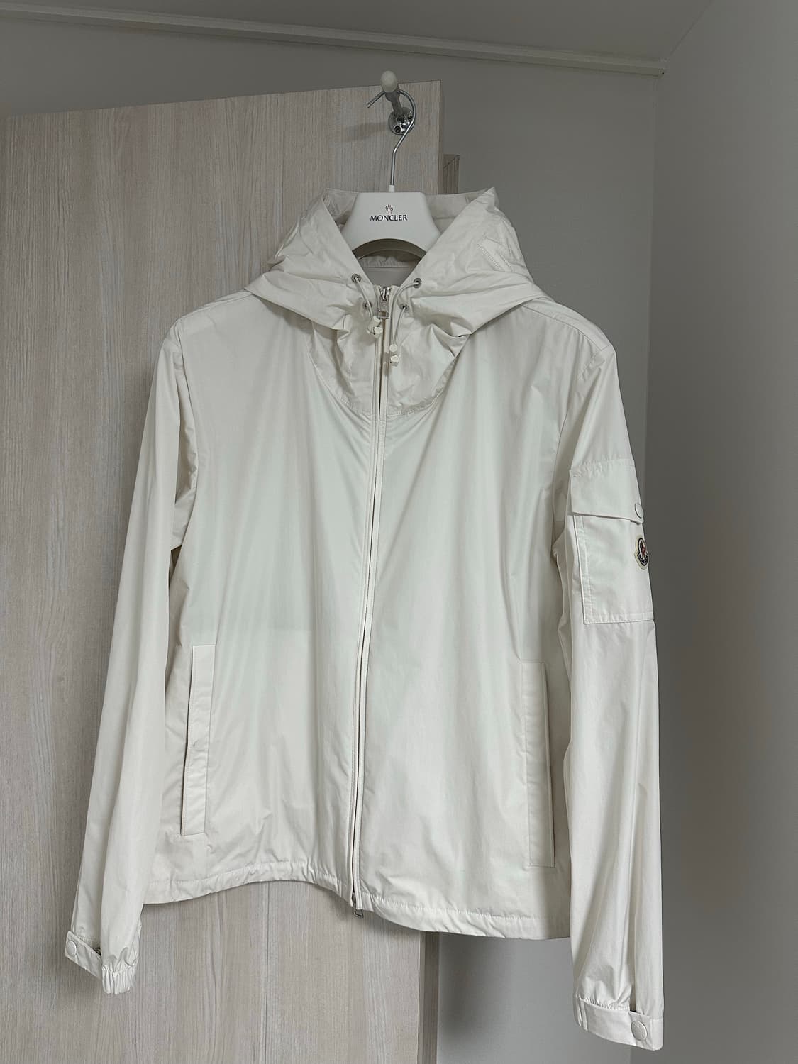 몽클레어 바람막이 25ss sassiere 상품이미지2