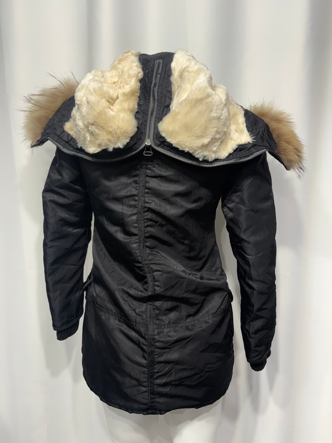 🎸AVIREX 블랙 퍼 봄버 자켓🎸 상품이미지5