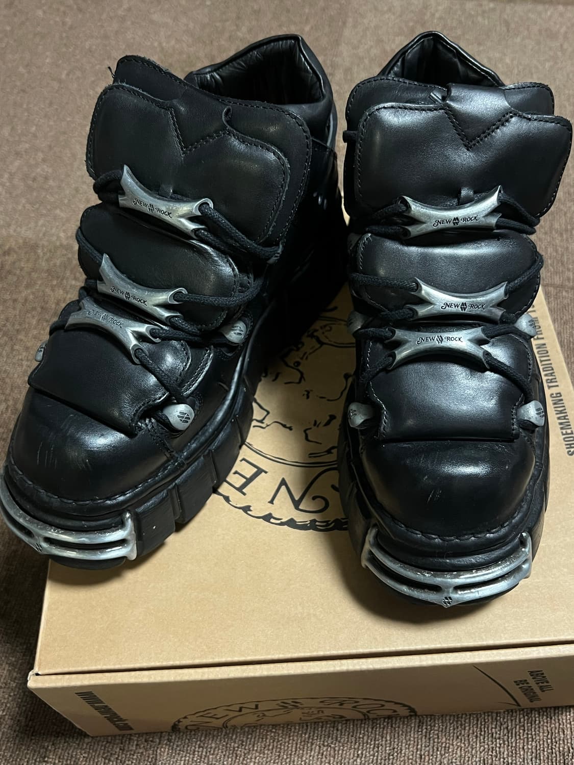 뉴락 메탈릭 아이코닉 m-106-S1 클래식(270) 상품이미지1