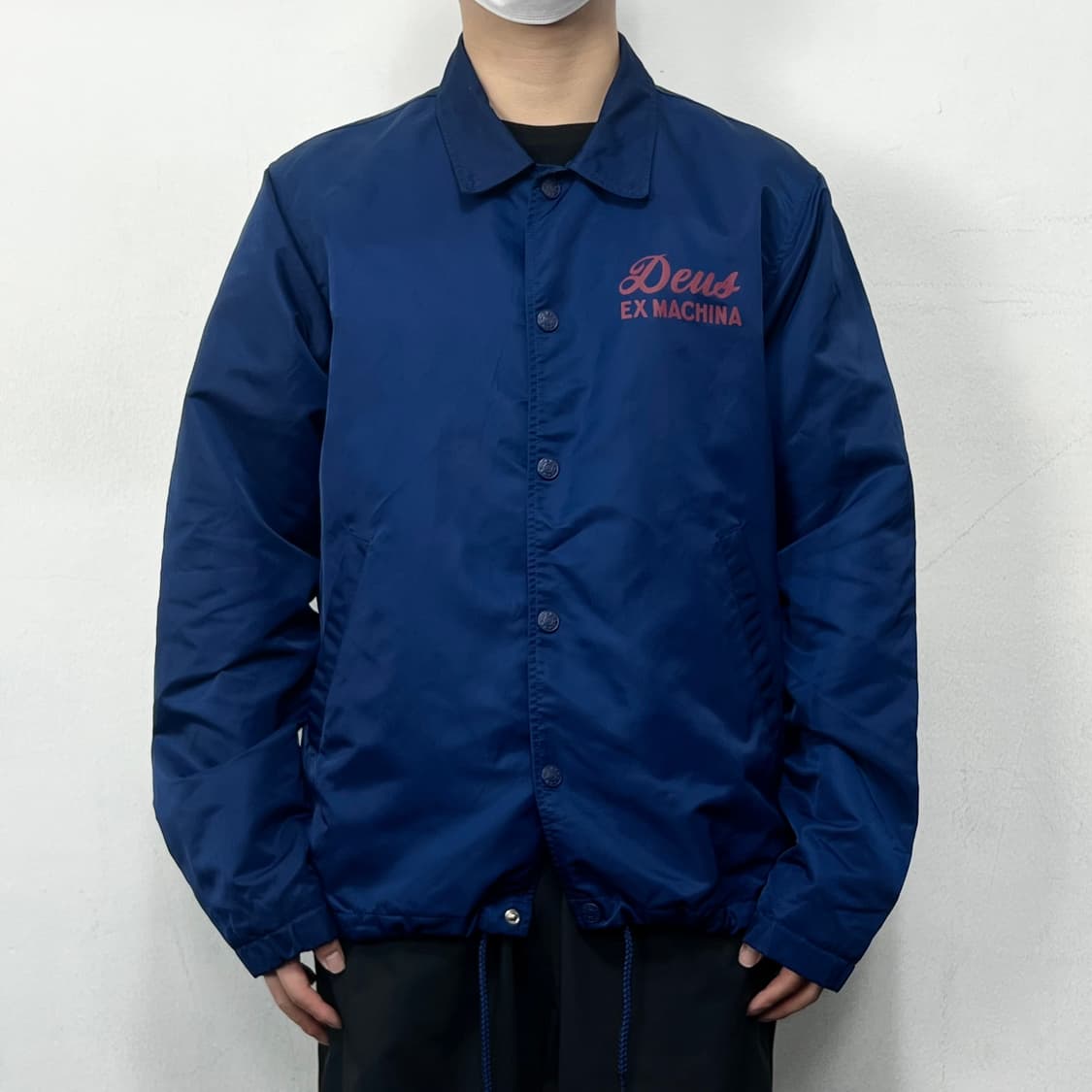 데우스 엑스 마키나 로고 코치 자켓 블루 베니스 상품이미지1