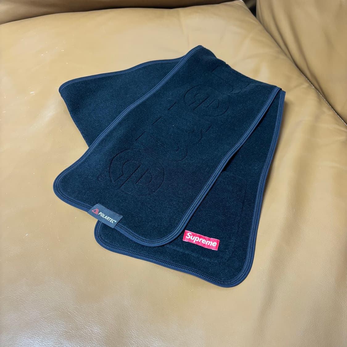 슈프림 머플러 목도리 로고 블랙 인사이드 포켓 상품이미지1