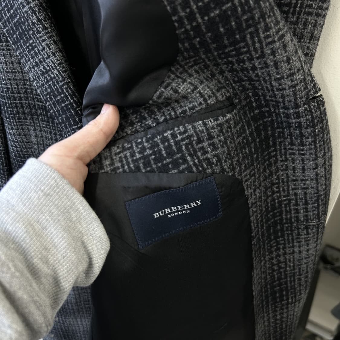 15777 - 버버리 체크 울 코트 (라나 울 100%) 상품이미지4