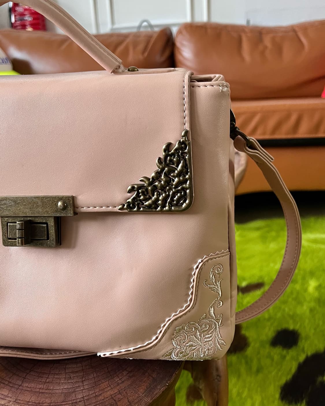 axes femme Antique Metal Trim Crossbag 상품이미지4