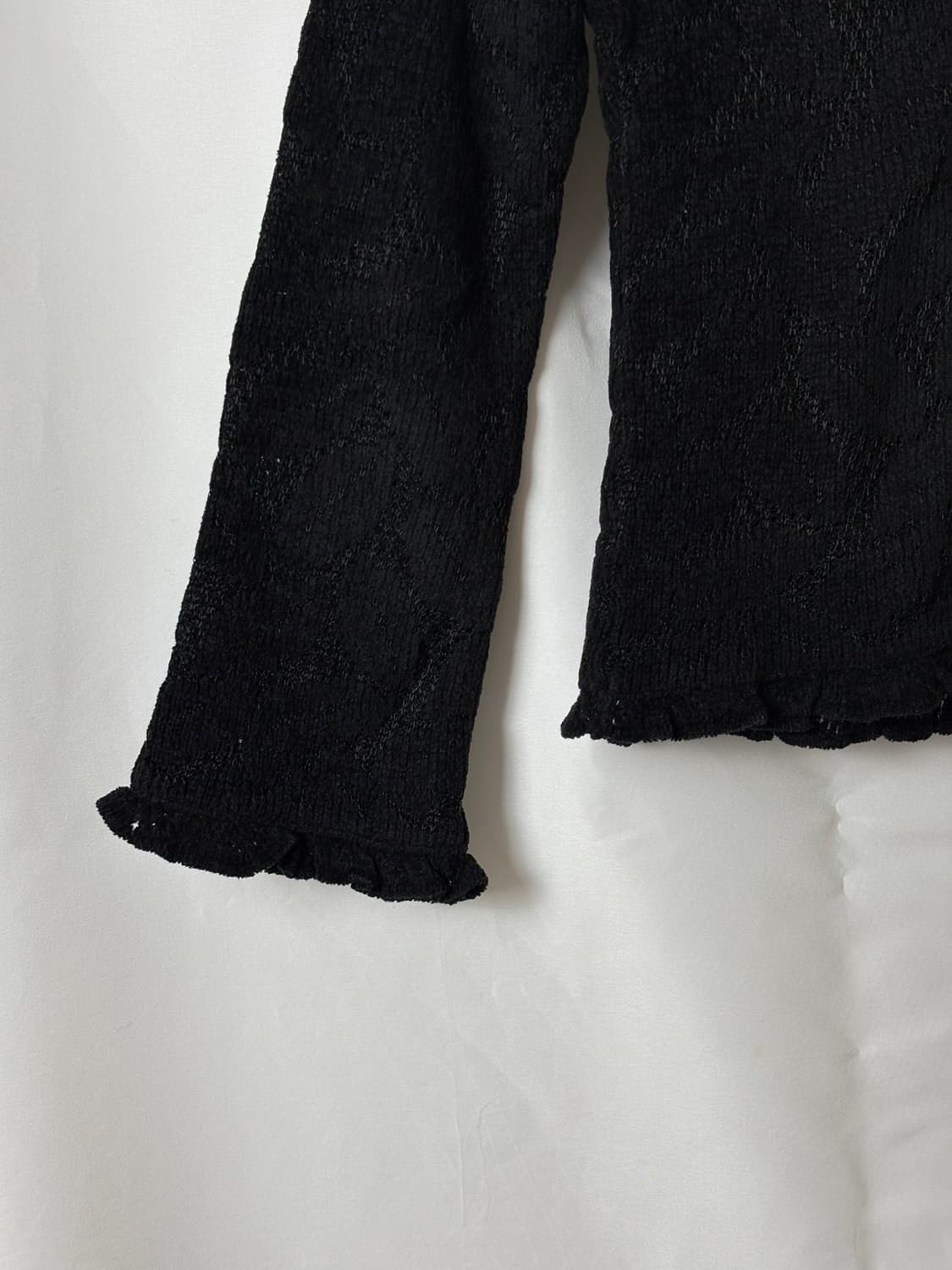 블랙 리프 러플 니트 상품이미지7