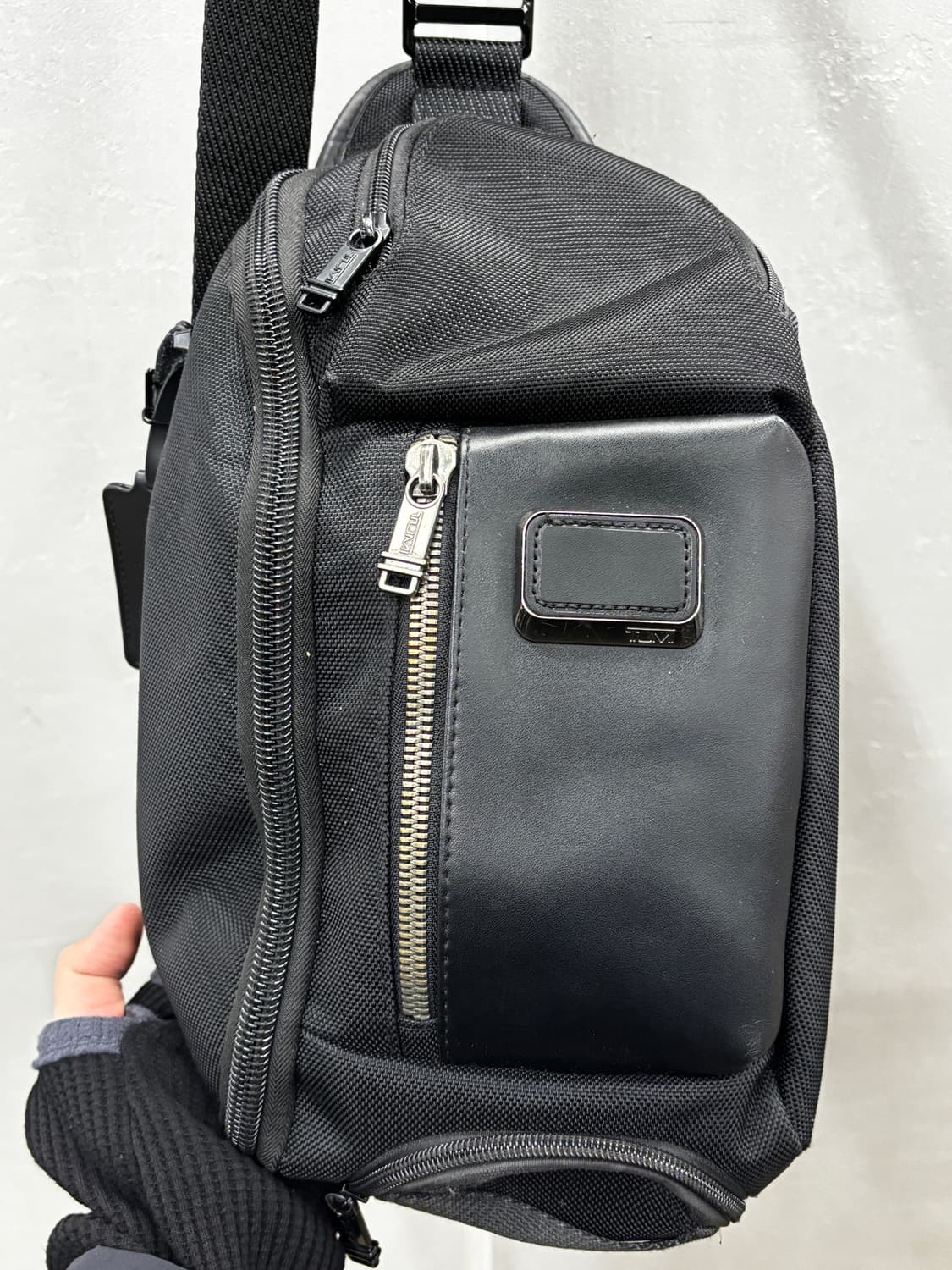 TUMI 알파 브라보 나이트 슬링백 상품이미지3