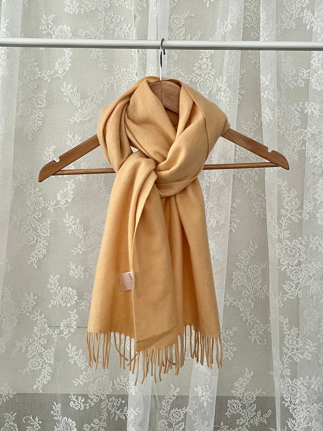 유니클로 캐시미어 100 머플러 버터 옐로우 상품이미지1